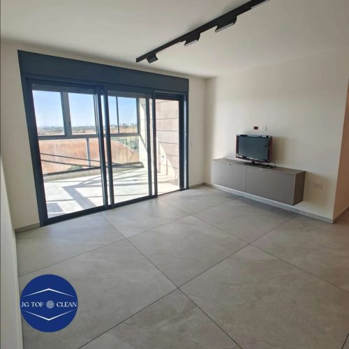 דירה שעברה ניקיון אחרי שיפוץ, ניקיון לפני מעבר על ידי חברת הניקיון - טופ קלין